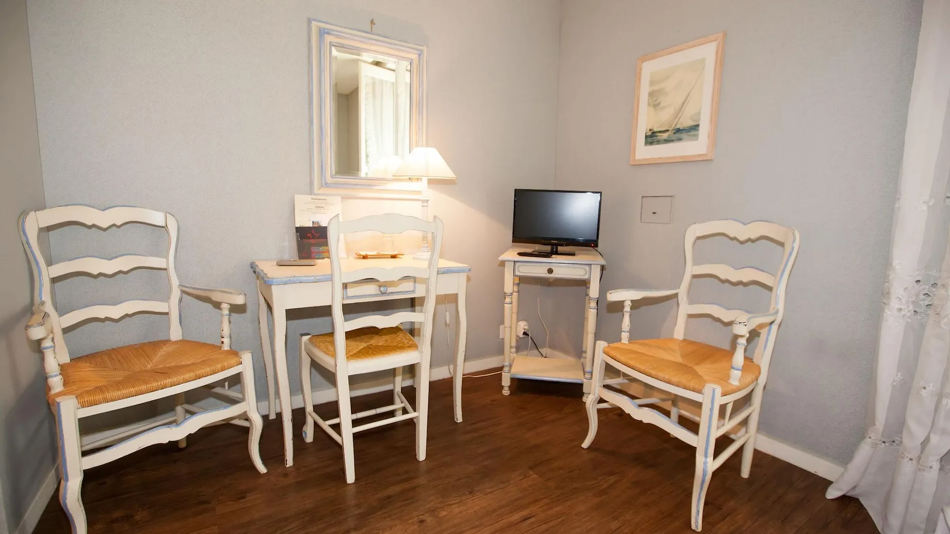 Paris Rome Hotel Menton France