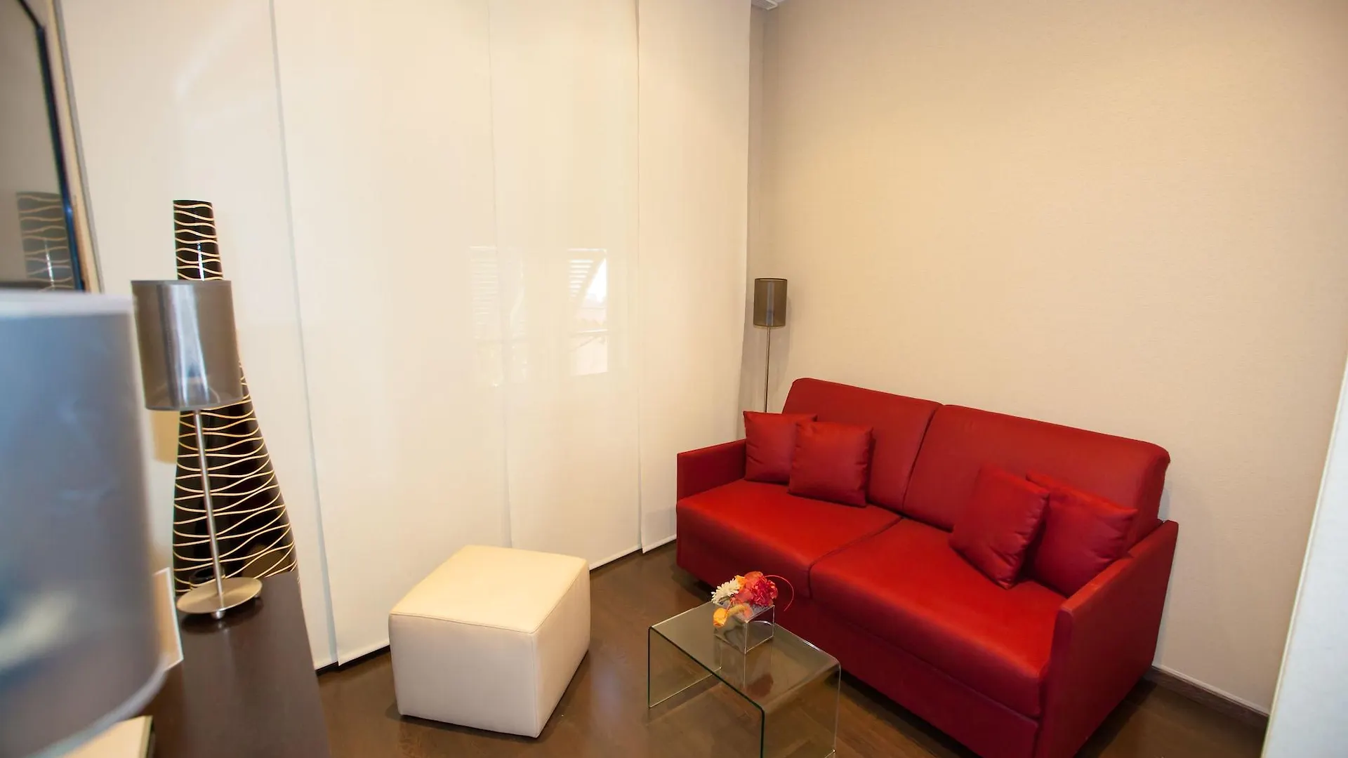 Paris Rome Hotel Menton