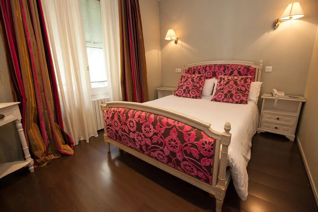 ***  Paris Rome Hotel Menton France