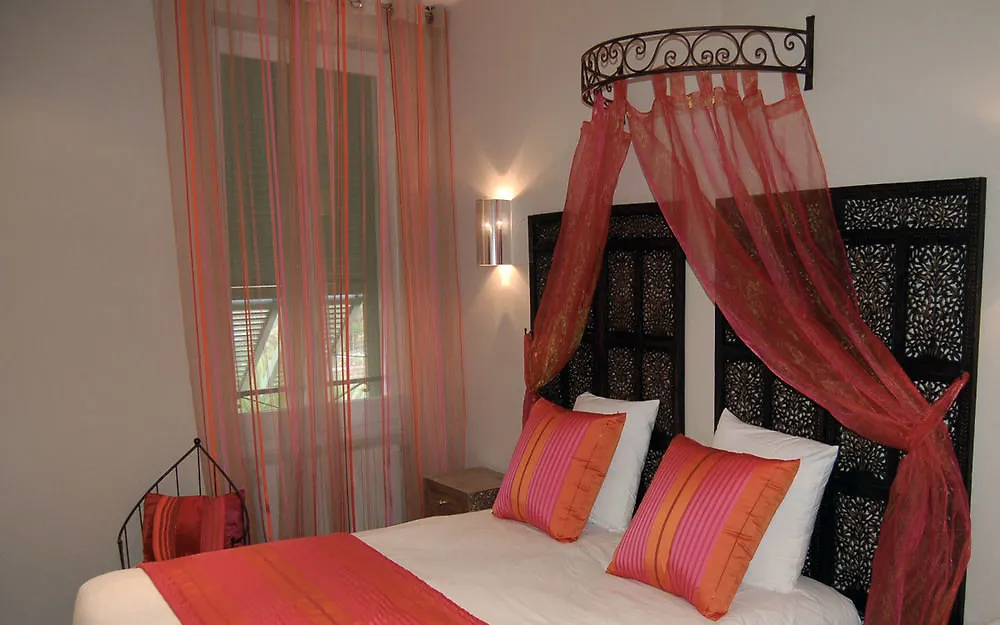 ***  Paris Rome Hotel Menton Frankrig