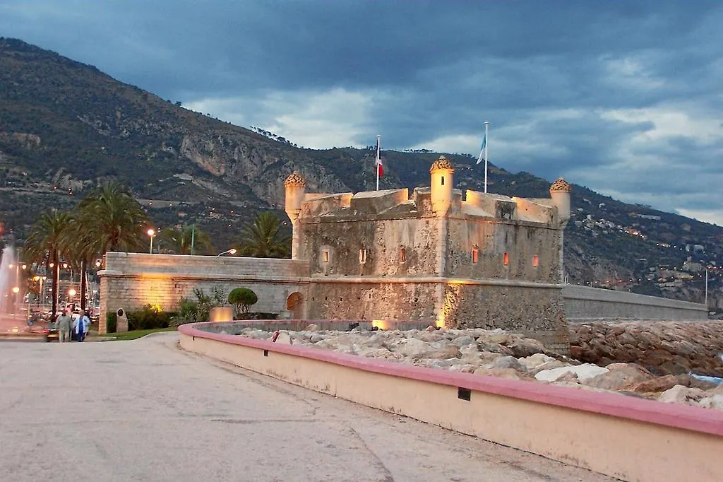 Paris Rome Hotel Menton