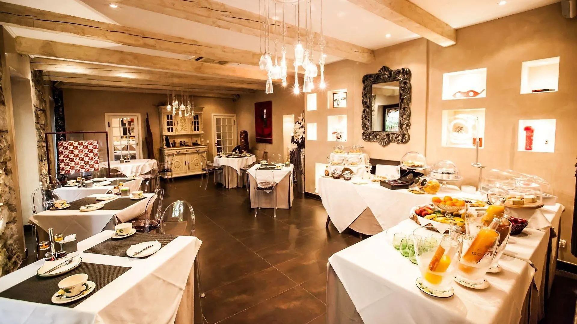 Paris Rome Hotel Menton