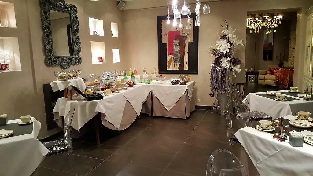 Paris Rome Hotel Menton