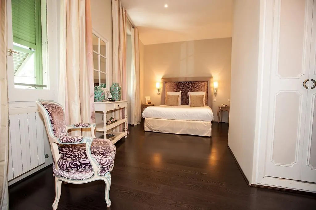 Paris Rome Hotel Menton